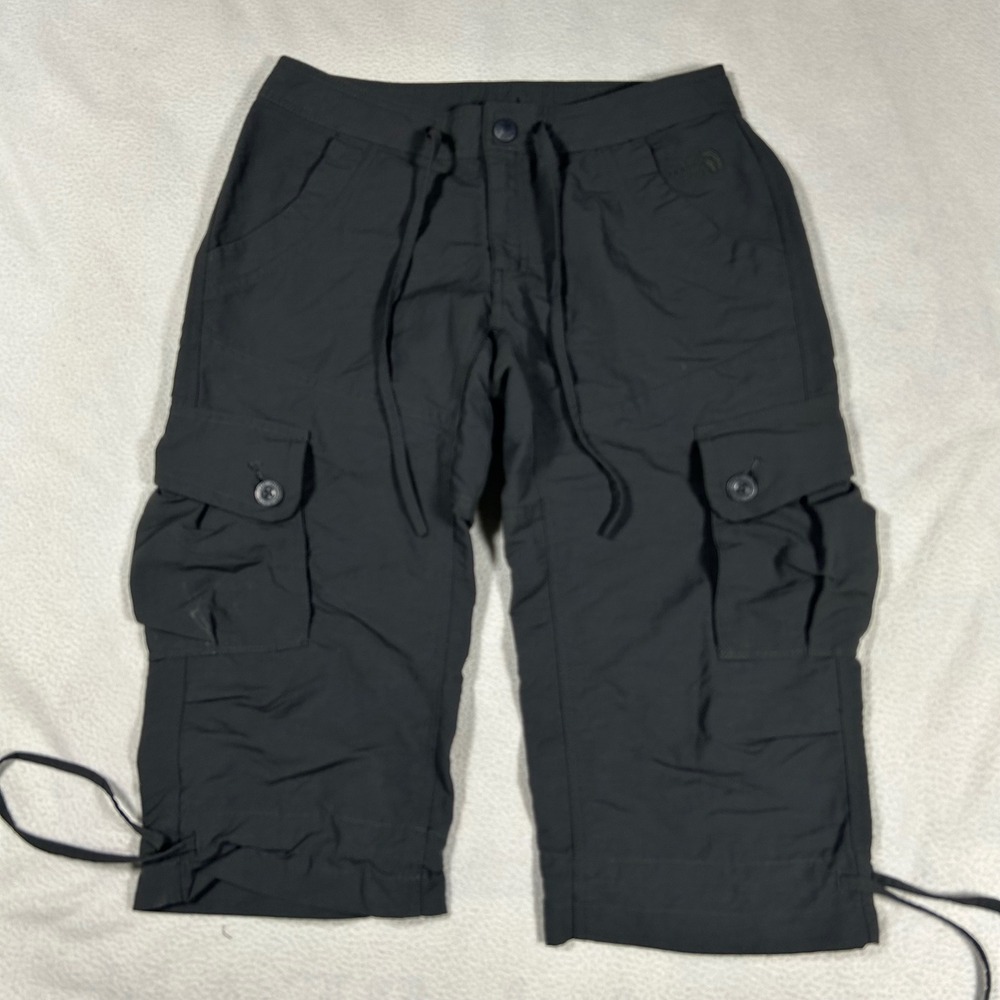 The North Face Cargo Capri Pants Womens 4 Black Hiking Utility Outdoor Cropped